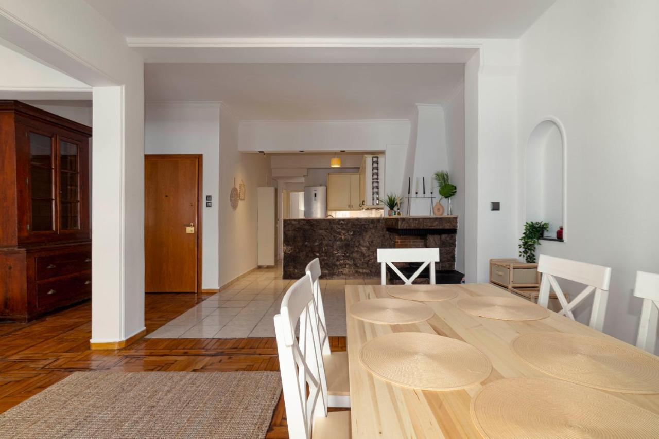 Spacious 2Bd Apartment Next To Athens Archeological Museum Luaran gambar